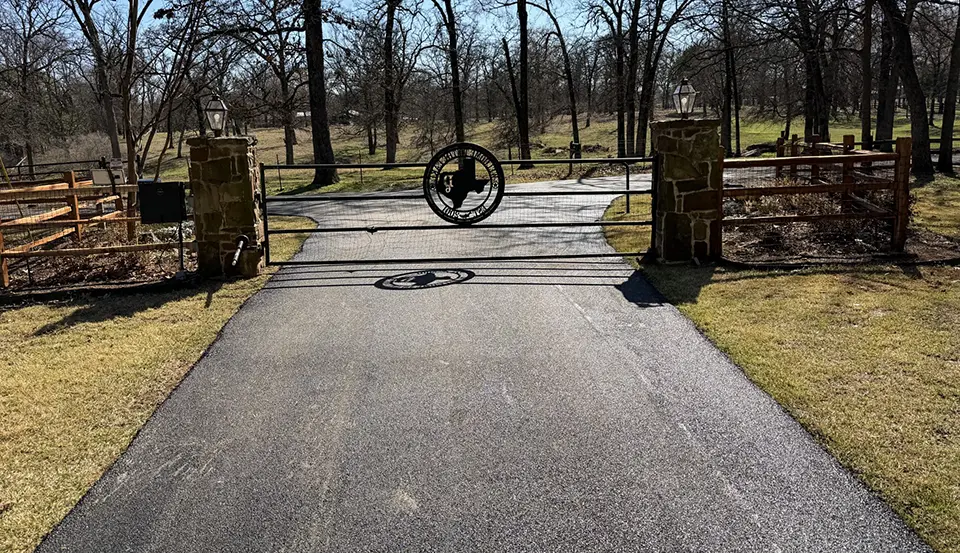 Wright's Paving restored this driveway with beautiful hot mix asphalt.